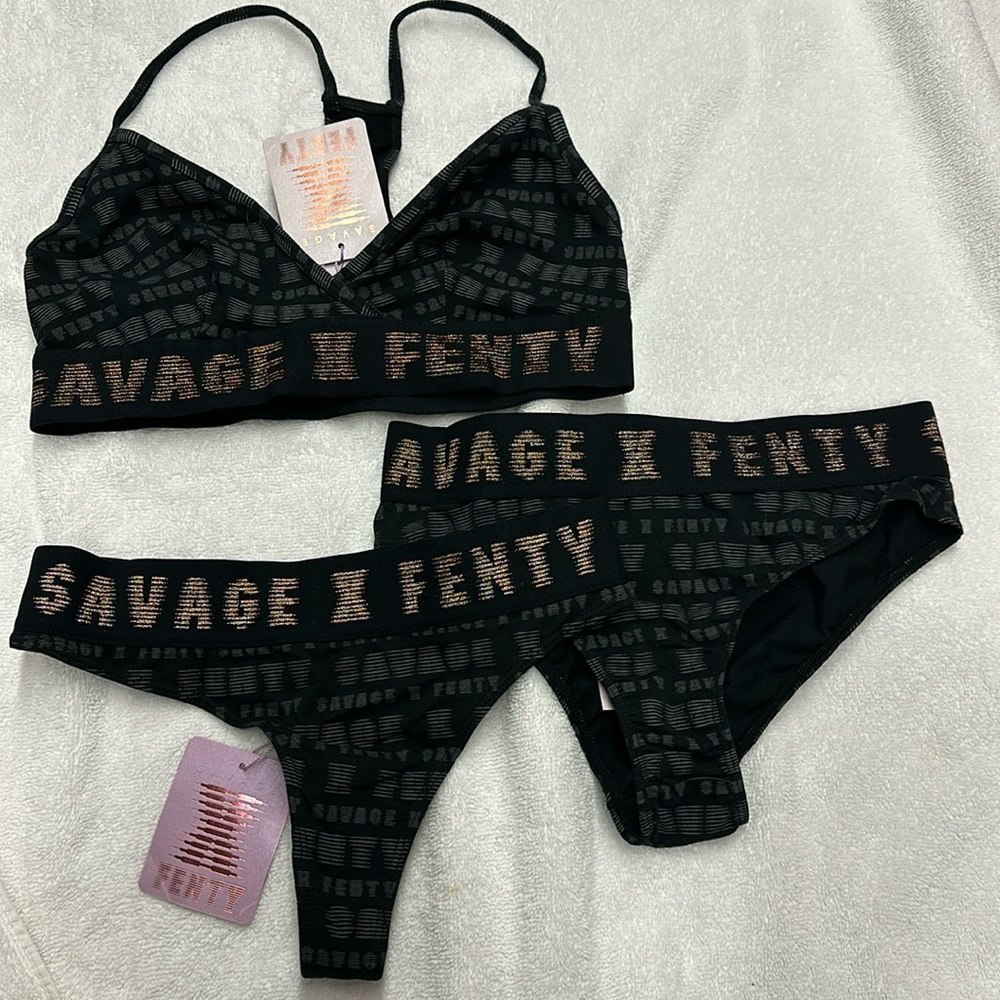 Savage Fenty bralett and panties